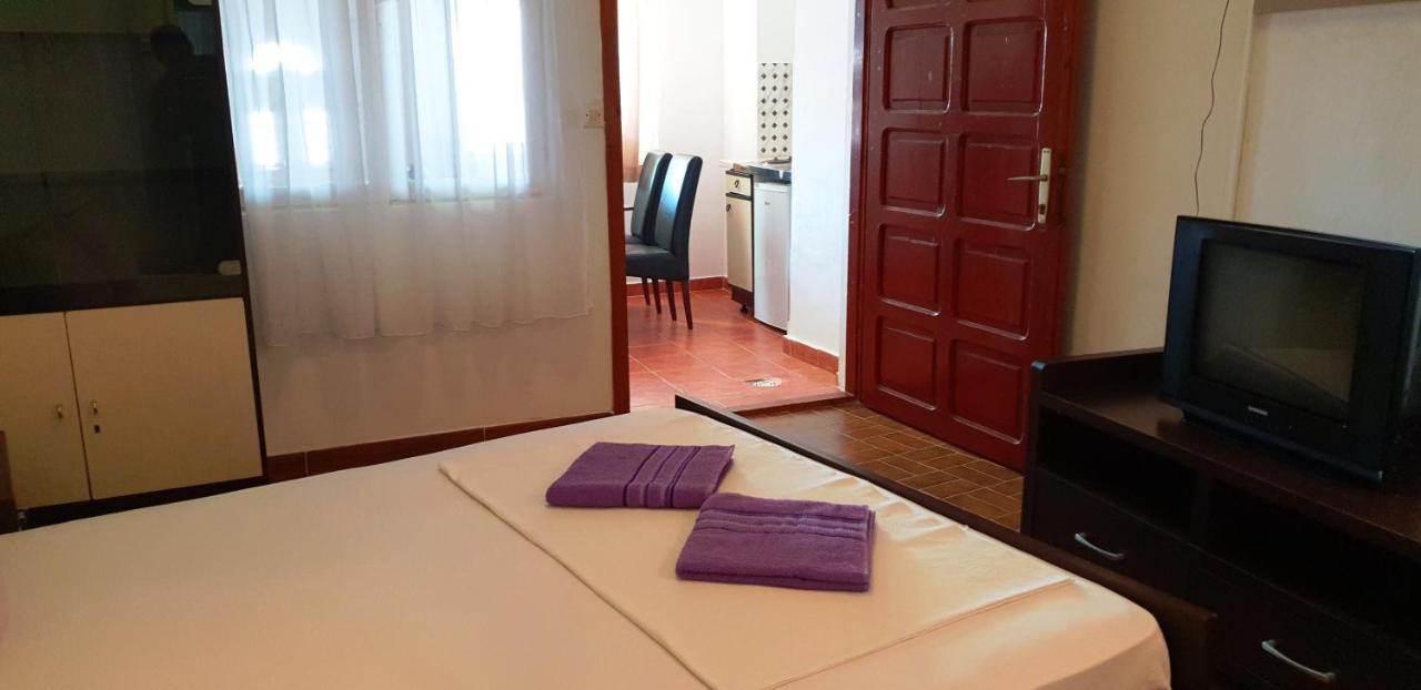 Apartments Prag Ulcinj Luaran gambar