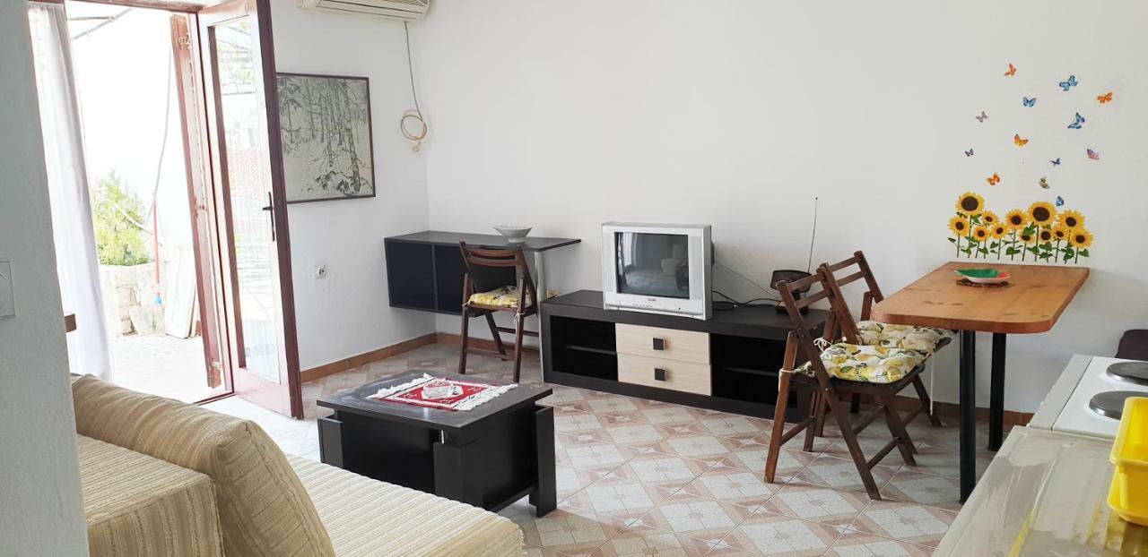 Apartments Prag Ulcinj Luaran gambar